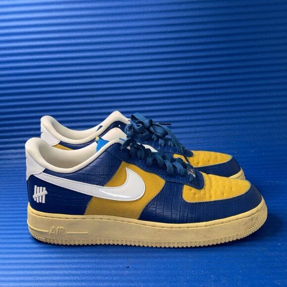 Size 9.5- Men’s Nike Air Force 1 Low Undefeated 5 On It Sneakers DM8462-400 - Picture 1 of 8
